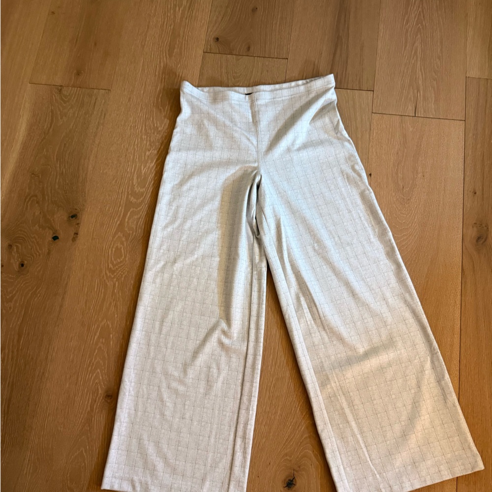 Chic Light Grey Wide-Leg Pants
